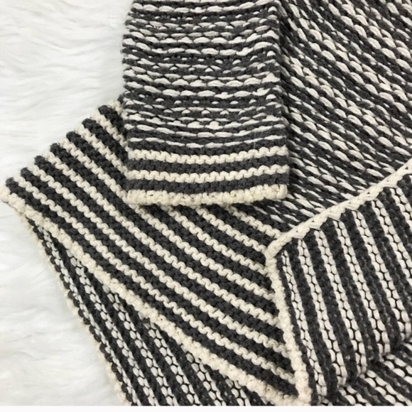 Anthropologie Sleeping on Snow Lakeshore Cardigan - Picture 6 of 8